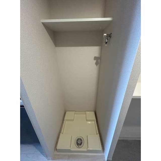 Room image 15