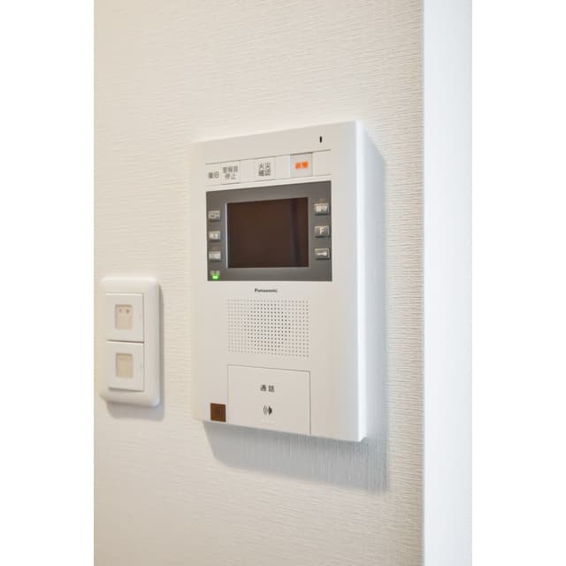 Room image 11