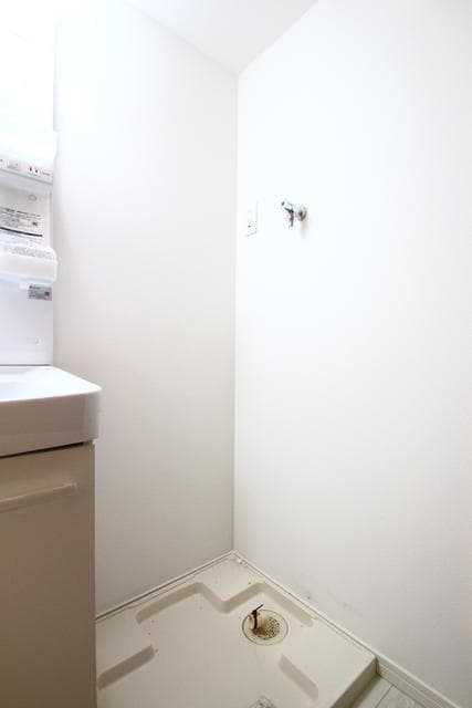 Room image 16