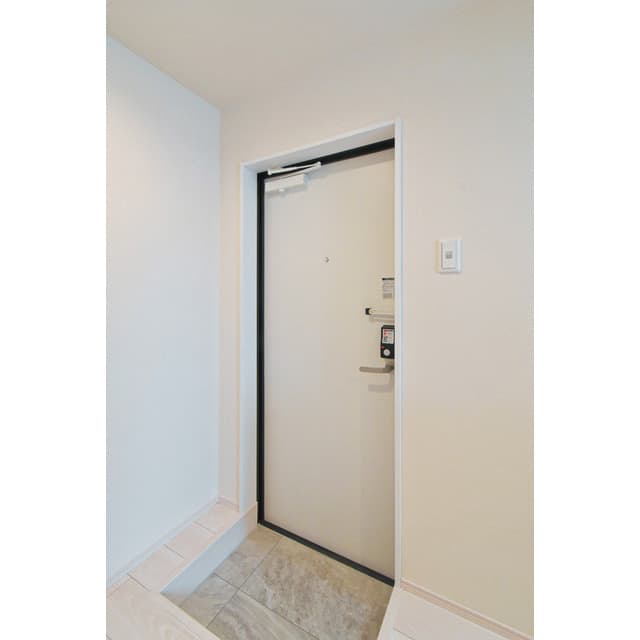Room image 11