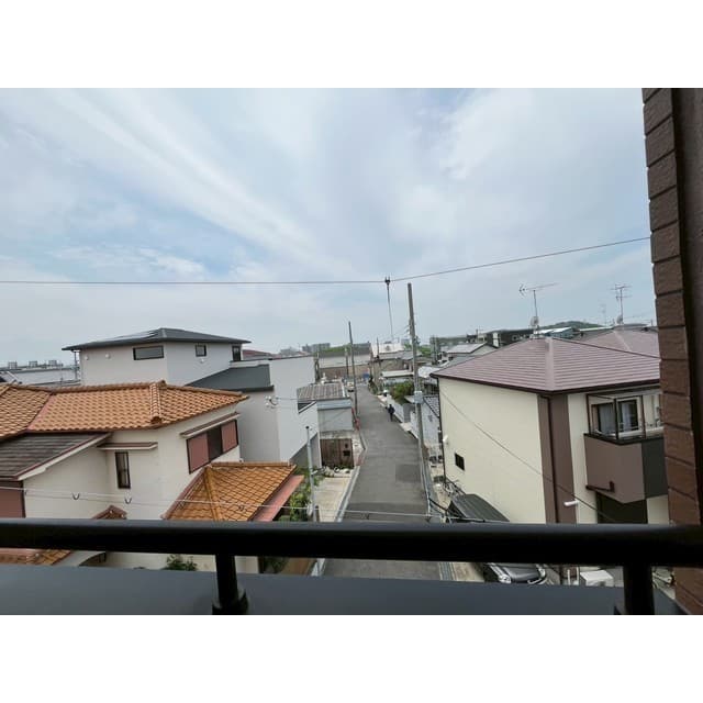 Room image 16