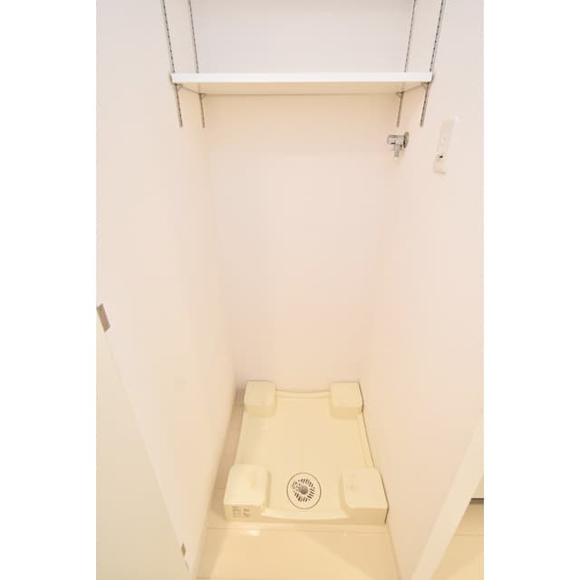 Room image 14