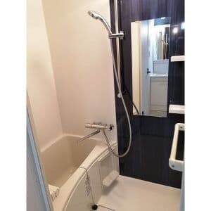 Room image 8