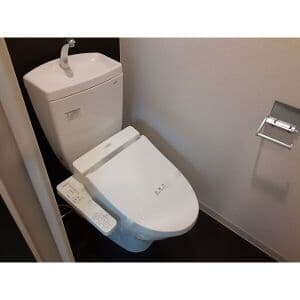 Room image 11