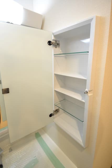 Room image 13