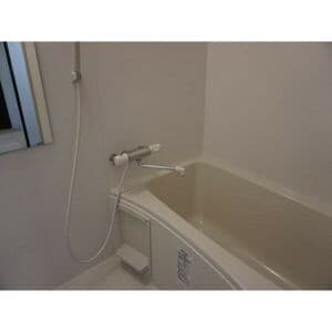 Room image 11
