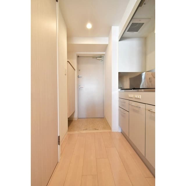 Room image 11