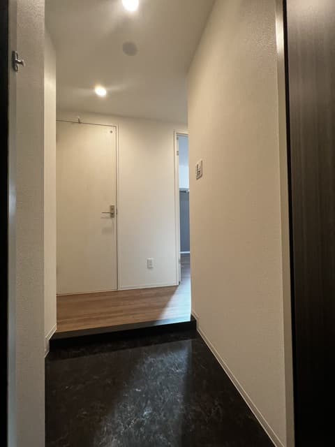 Room image 14