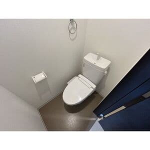 Room image 12