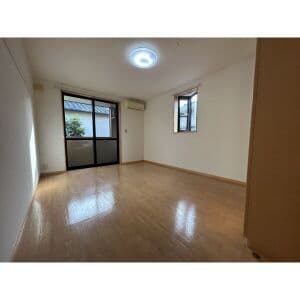 Room image 14