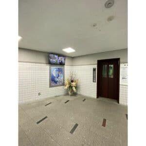 Room image 8