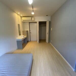 Room image 13