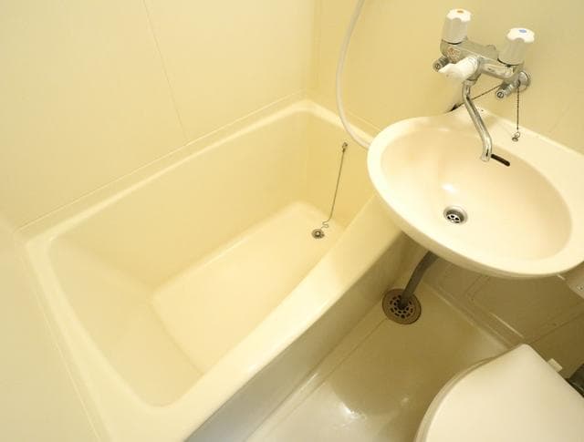 Room image 11