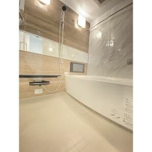 Room image 16