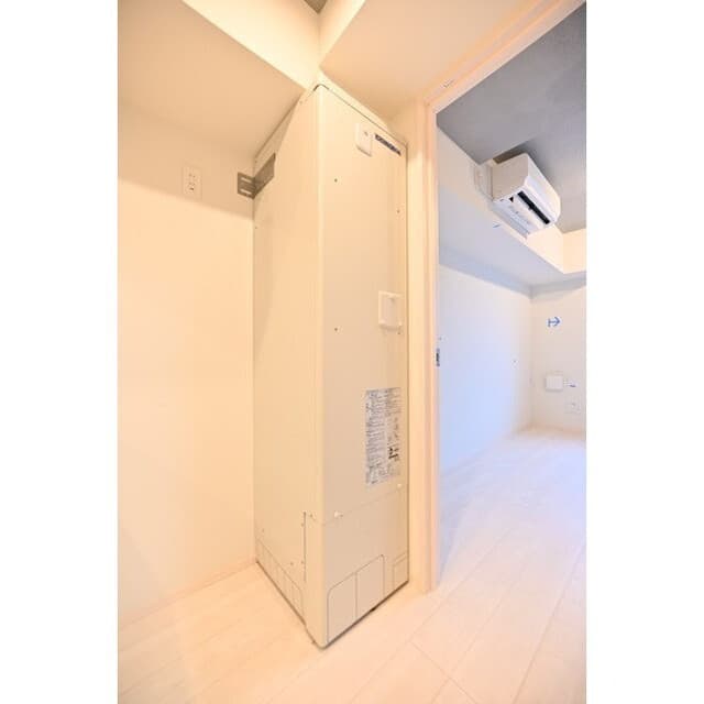 Room image 11