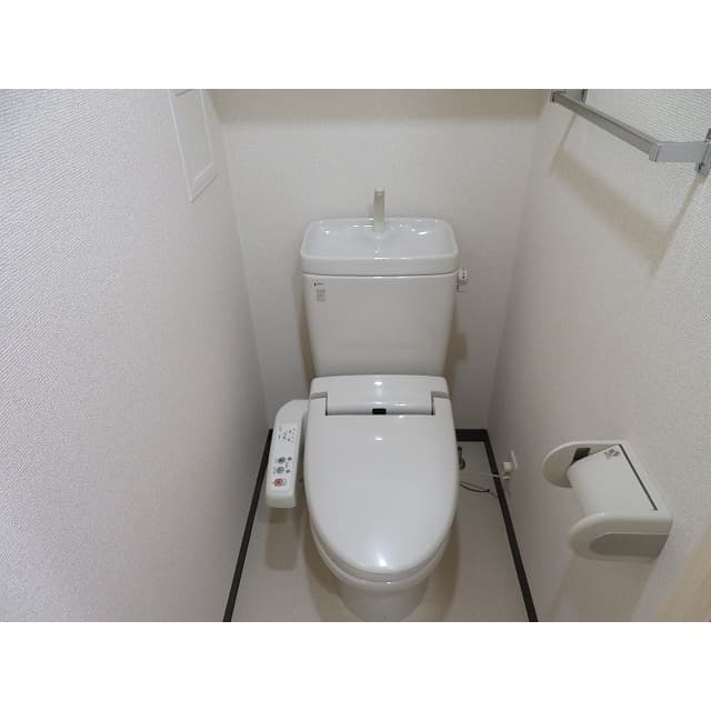 Room image 13