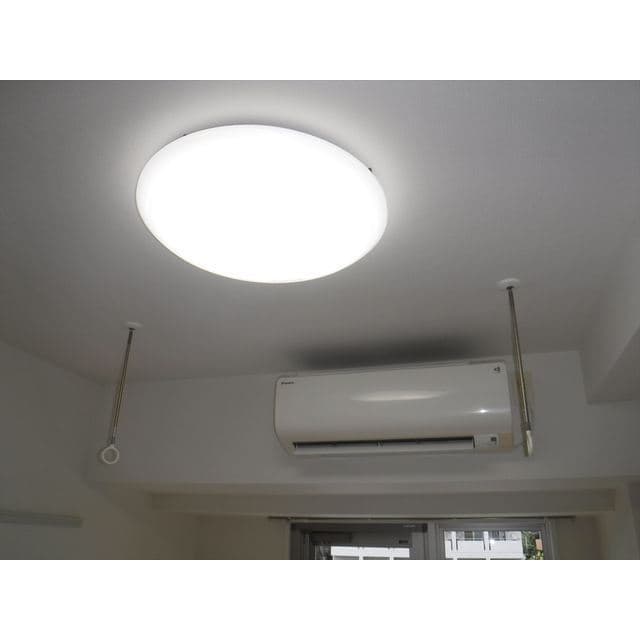 Room image 11
