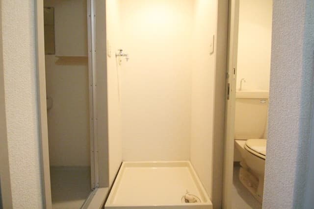 Room image 11