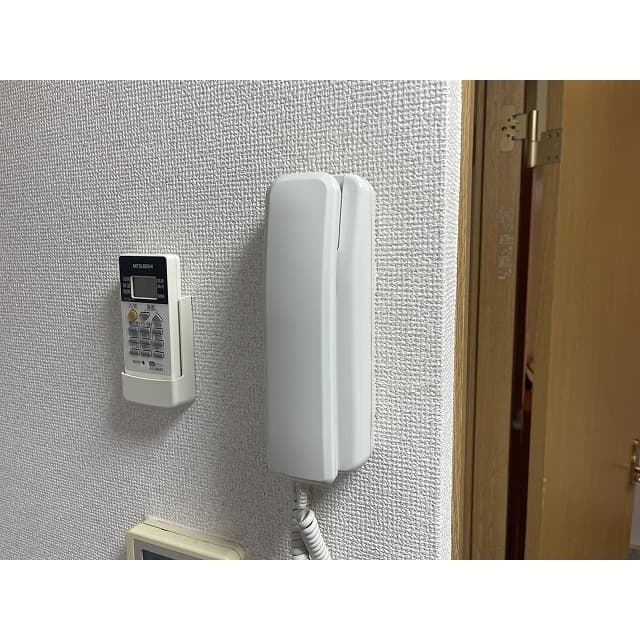 Room image 16