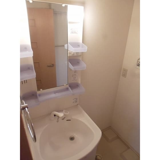 Room image 10