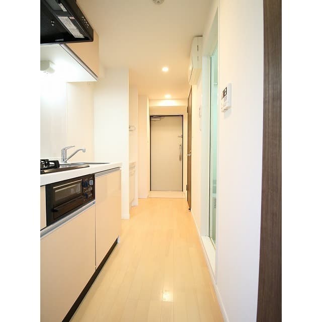 Room image 15