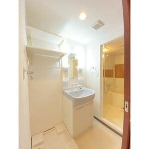 Room image 12