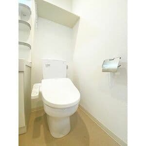 Room image 15