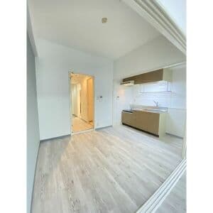 Room image 16