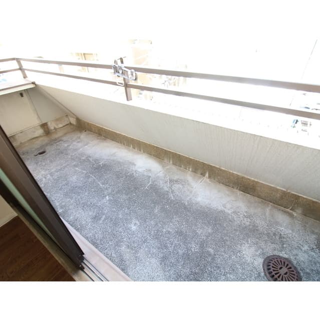 Room image 10