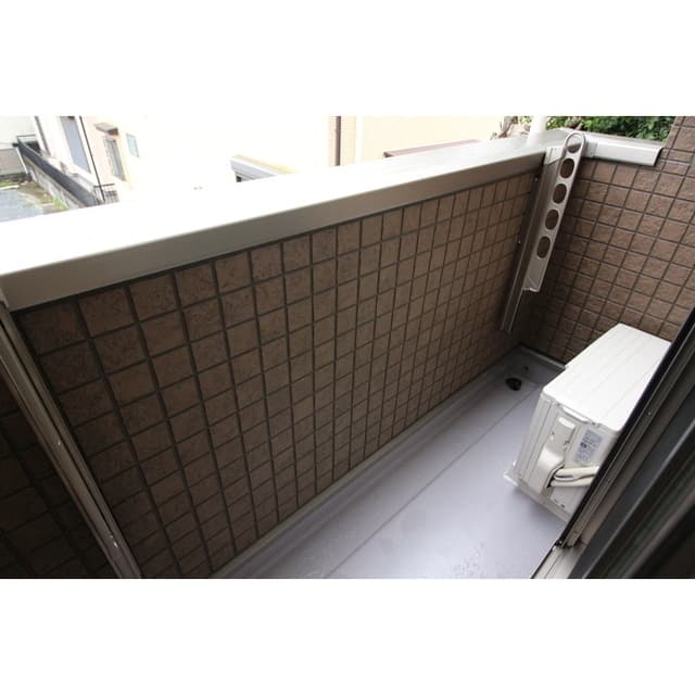 Room image 11