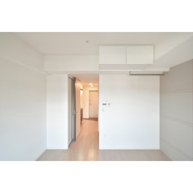 Room image 15