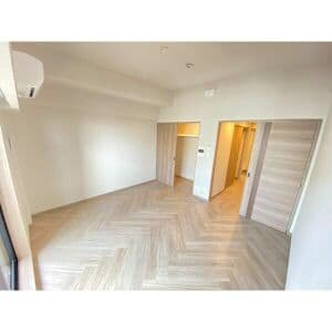 Room image 15