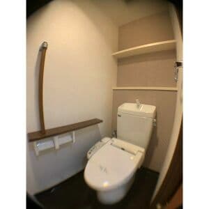 Room image 13