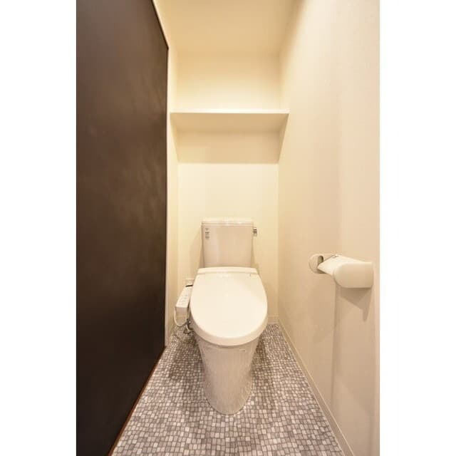 Room image 11