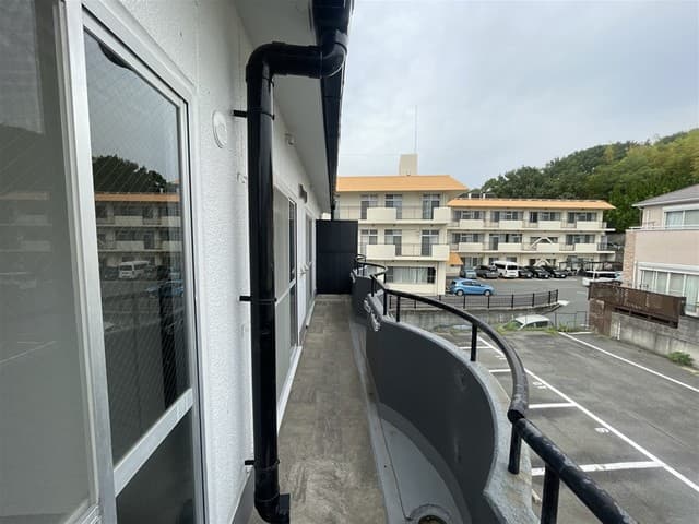 Room image 12