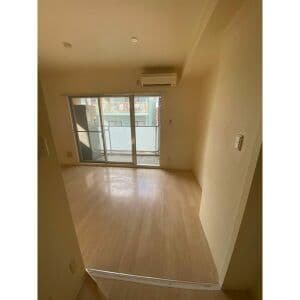 Room image 13