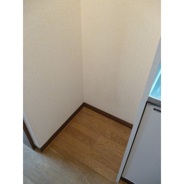 Room image 15