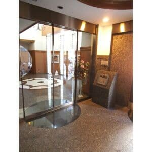 Room image 9