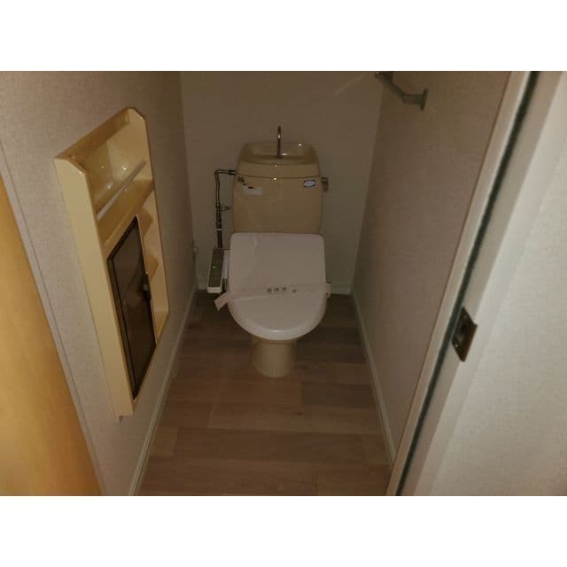 Room image 14