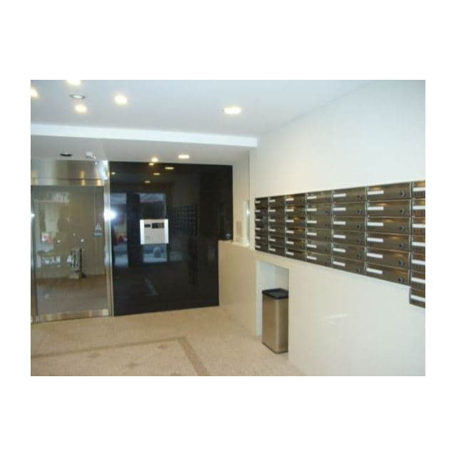 Room image 10