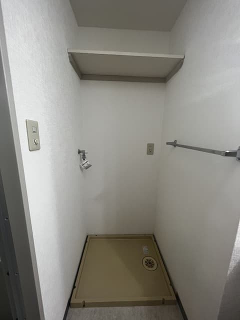 Room image 14