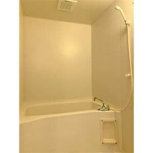 Room image 10