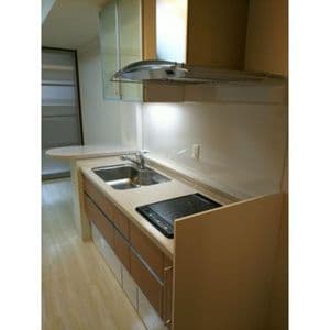 Room image 11