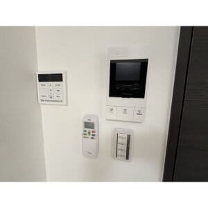 Room image 13