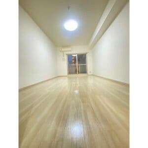 Room image 11