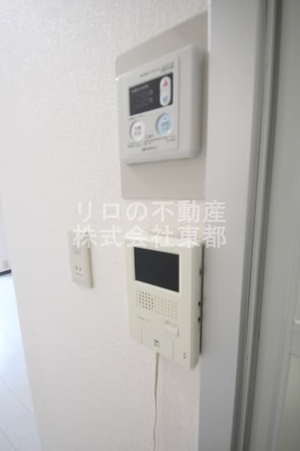 Room image 14