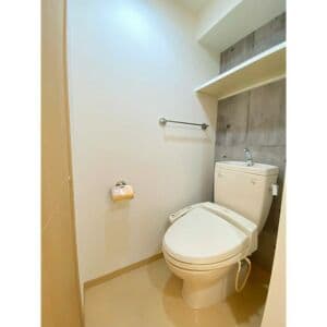 Room image 16