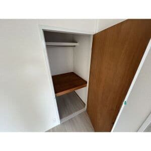 Room image 12