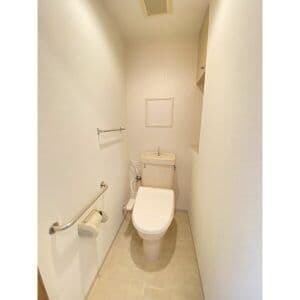 Room image 11