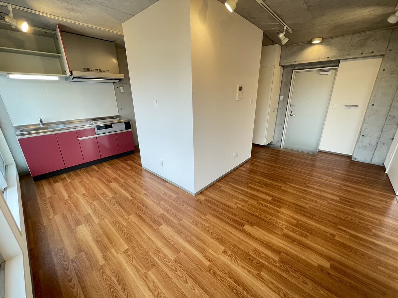 Room image 11